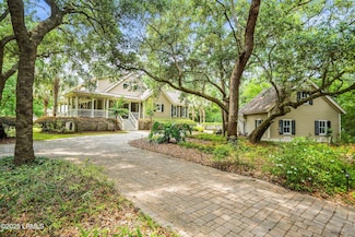 315 Distant Island Dr, Beaufort, SC 29907