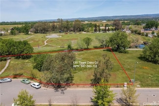 130 Three Oaks Ct, Chico, CA 95973