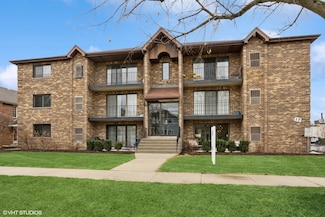 17 N Madison Ave Unit 2, La Grange, IL 60525
