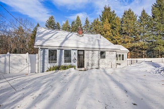 216 Highland St, Lunenburg, MA 01462