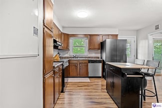 231 Oakwood Dr, Elizabethtown, KY 42701