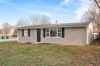 261 Saint John Dr, East Saint Louis, IL 62206