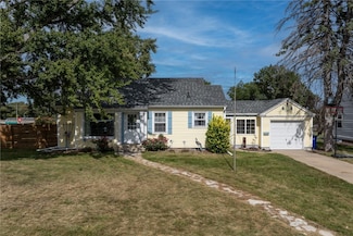 296 24th Ave SW, Cedar Rapids, IA 52404