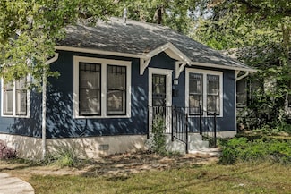 2102 Brackenridge St, Austin, TX 78704