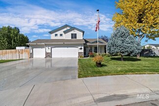 374 E Jamestowne Ct, Kuna, ID 83634