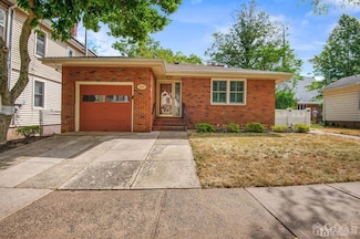 209 N 4th Ave, Highland Park, NJ 08904