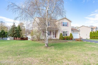 4553 Burnett St, Valatie, NY 12184