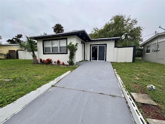 1122 Lewis Dr, Daytona Beach, FL 32117