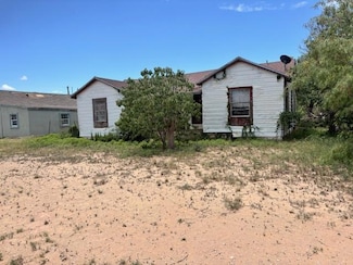 908 E 15th St, Big Spring, TX 79720