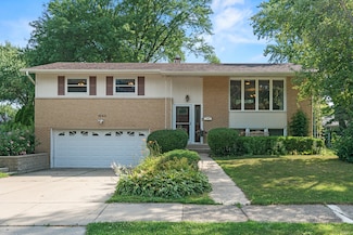 1245 E Plate Dr, Palatine, IL 60074