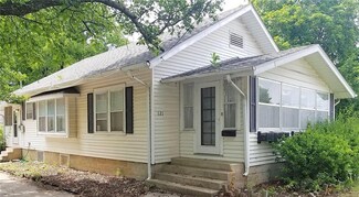 121 S Maple St, Garnett, KS 66032
