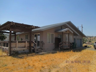 1117 Riverside Dr, Klamath Falls, OR 97601