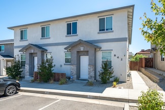 842 Mission de Oro Dr, Redding, CA 96003