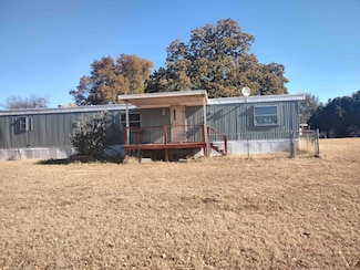 7931 Brim Dr, Marlow, OK 73055