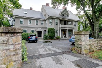 360 Gibbs Ave Unit 8, Newport, RI 02840