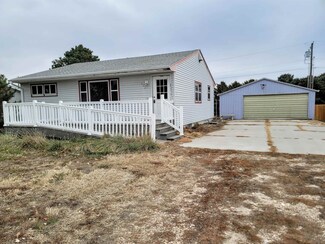 603 E 5th St, Axtell, NE 68924