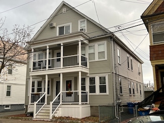 31 Cutler St Unit 1, Winthrop, MA 02152