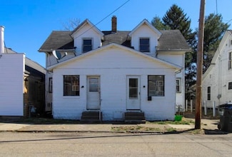 230 S Lawn Ave, Coshocton, OH 43812