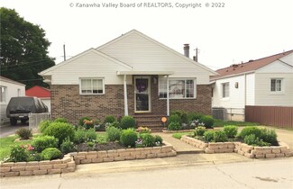319 25th St, Dunbar, WV 25064