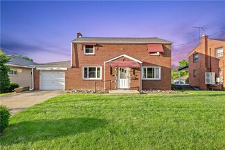 15 Overhill Dr, Monessen, PA 15062