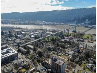 8814 N Willamette Blvd, Portland, OR 97203