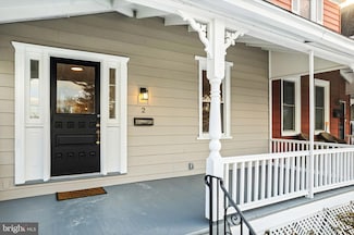 2 Waverly Rd, Wyncote, PA 19095