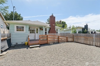 2735 Mcleod Rd, Bellingham, WA 98225