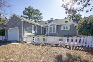 1102 Mount Washington Cir, Pinehurst, NC 28374