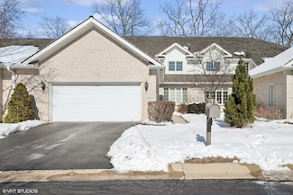 1144 Pine Oaks Cir Unit 5, Lake Forest, IL 60045