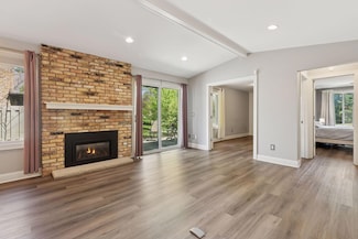 1231 Black Oaks Ln N, Plymouth, MN 55447