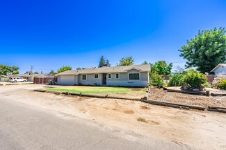 5468 E Saginaw Way, Fresno, CA 93727