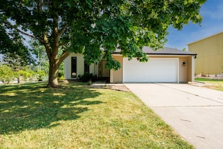 107 Regal Dr, Normal, IL 61761