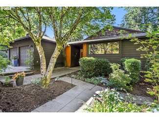 7037 SW Canby Ln, Portland, OR 97223