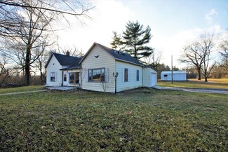 4333 N Us Highway 421, Medaryville, IN 47957