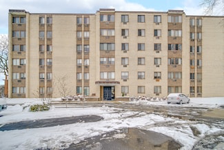 9725 S Karlov Ave Unit 402, Oak Lawn, IL 60453