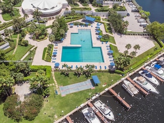 600 Three Islands Blvd Unit 703, Hallandale Beach, FL 33009