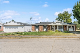 429 Forrest Ln, Troy, OH 45373