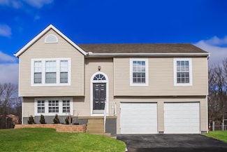 4784 Orangeburg Dr, Columbus, OH 43228