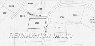 5718 Foxfire Dr, Midland, MI 48642