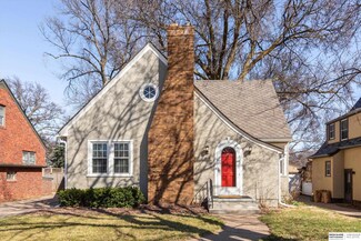 2615 N 52nd St, Omaha, NE 68104