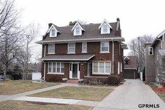 5122 Davenport St, Omaha, NE 68132