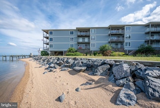 17 Lincoln Ave Unit 104, Colonial Beach, VA 22443