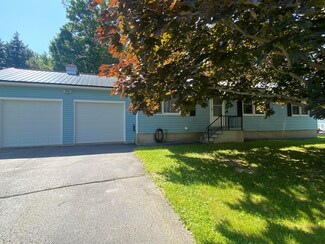 106 Yankee Ave, Bangor, ME 04401
