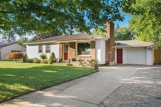 568 Pinecrest St, Holland, MI 49424