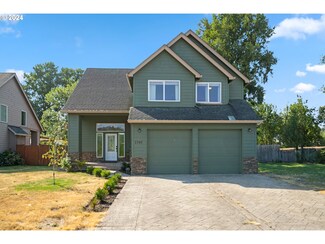 1746 Lewis River Rd, Woodland, WA 98674