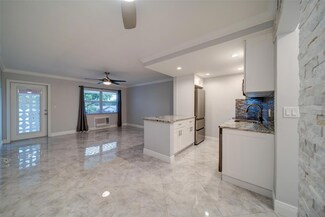 2160 NE 56th Ct Unit 206, Fort Lauderdale, FL 33308