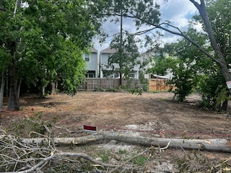 4410 Allen St, Houston, TX 77007