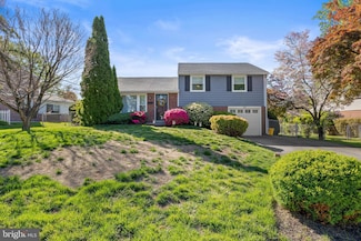 105 Longview Dr, Springfield, PA 19064