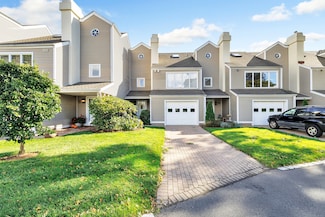 32 Harbour View Place, Stratford, CT 06615