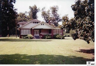 800 Lake St, Lake Providence, LA 71254